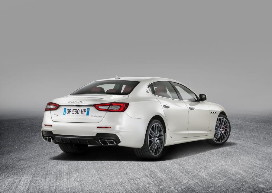  Maserati Quattroporte GTS GranSport 2016 года  (фото 19 из 46)